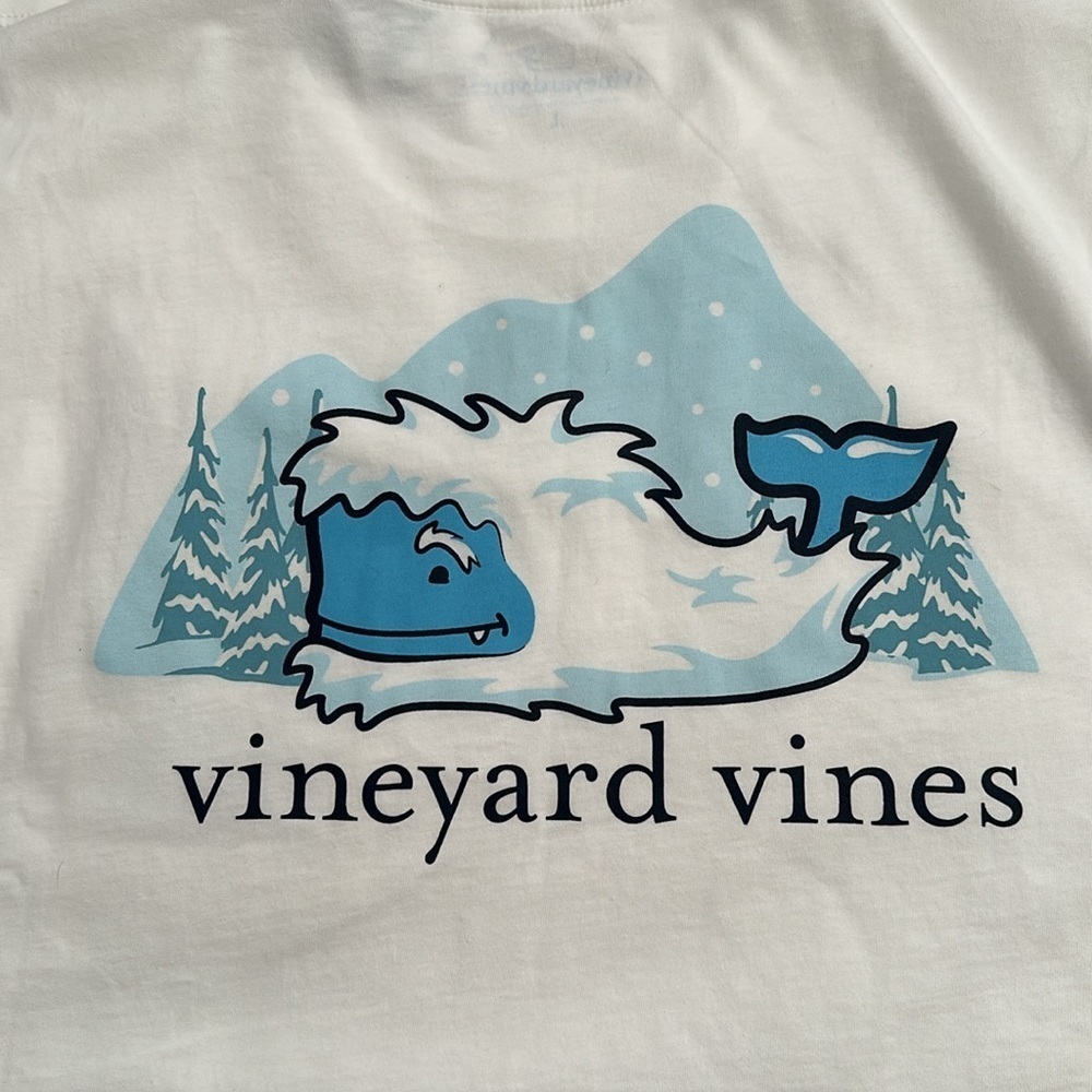 Vineyard Vines white and blue Spotting Yeti long sleeve pocket tee